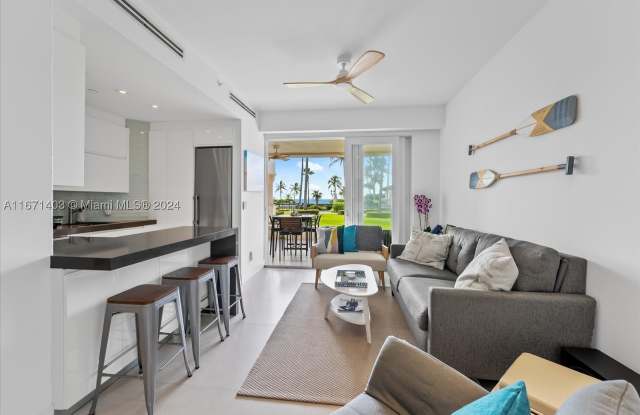 15713 Fisher Island Dr Gallery 4
