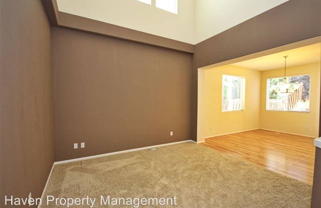 6406 Montevista Dr SE Gallery 3