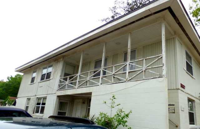 3337 DREW ST Gallery 2