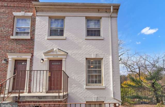 4339 MASSACHUSETTS Avenue NW Gallery 1