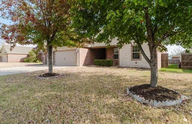2903 Bensonwood  ST - 2903 Southwest Bensonwood Street, Bentonville, AR 72713