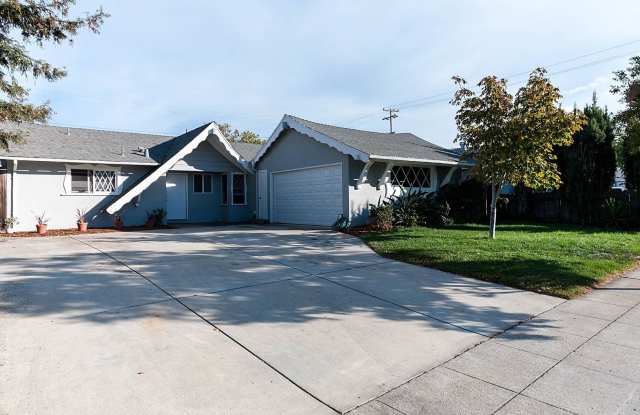 Excellent 4 bed 2 Bath Home in a great neighborhood!!! - 1434 Helmond Lane, San Jose, CA 95118