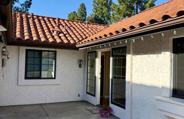 Bright  Spacious Two-Story Rancho Bernardo Home - 16446 Avenida Venusto, San Diego, CA 92128