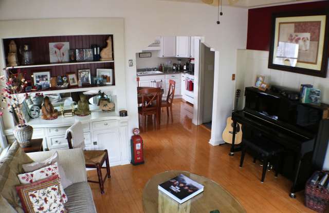 601 Diamond Street Gallery 2