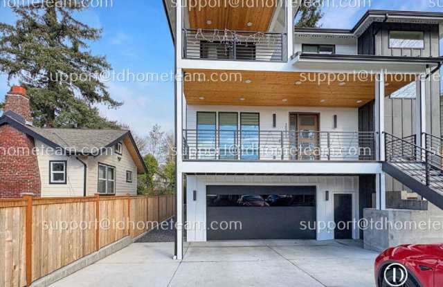 2511 Locust Ave W photos photos