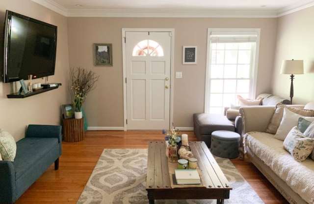 4055 Laynewood Cir - 4055 Laynewood Cir, Tucker, GA 30340