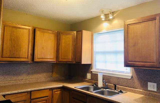409 Jamaica Court Gallery 2