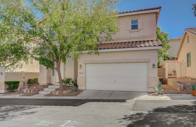Spacious 3-bedroom with huge loft, 2.5-bath home located in the gated Stonecliff community Gallery 4