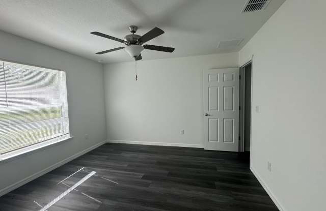 7 Oak Trail Place Gallery 3