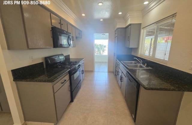 Rancho Cucamonga 4 Bedroom Home Gallery 4