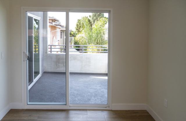 4630 West 18th Street - 4630 West 18th Street, Los Angeles, CA 90019