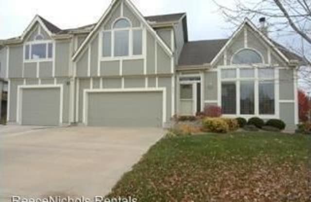 5307 Noble Street - 5307 Noble Court, Shawnee, KS 66226