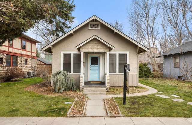 Charming 3-Bedroom North End Home with Enclosed Patio – Downtown Boise photos photos