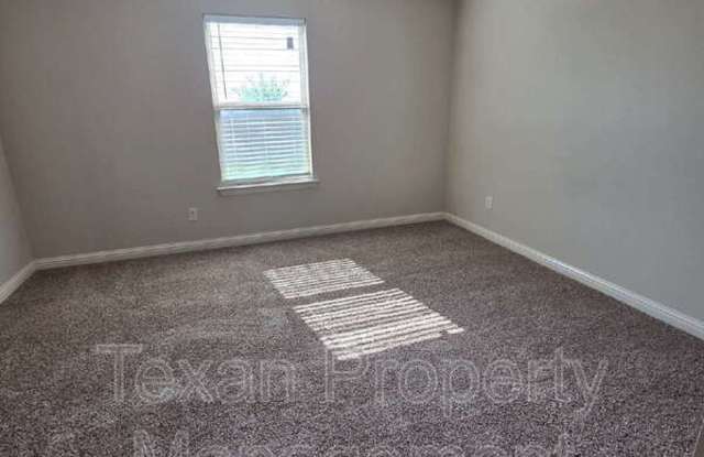 3002 Weave Court Gallery 3