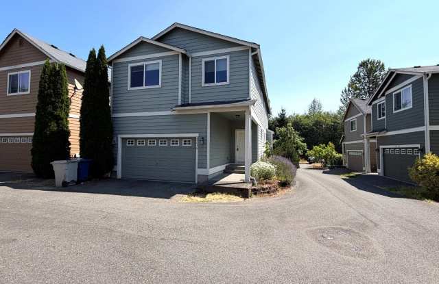 Beautifully Updated 3 Bedroom + Loft Home with New A/C photos photos