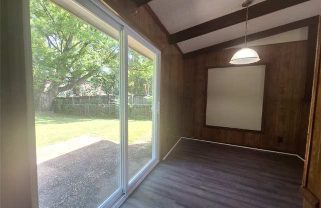 5843 Wares Ferry Road Gallery 4