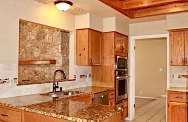 14558 Indian Woods Gallery 2