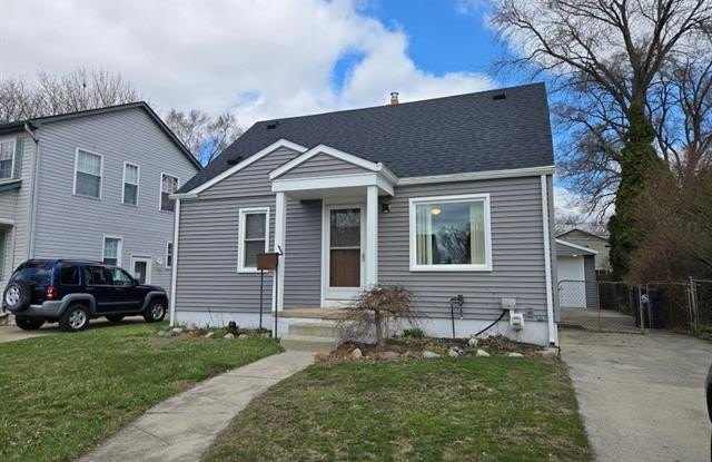 1113 WHITCOMB Avenue photos photos