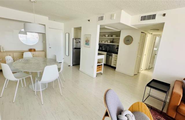 1775 Washington Ave photos photos