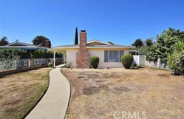 4945 Persimmon Avenue photos photos