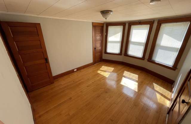 306 Franklin Road - 306 Franklin Road, Fitchburg, MA 01420