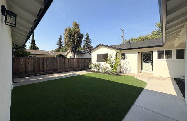 Beautifully Renovated 3-Bedroom, 2-Bathroom Duplex in Sunnyvale Gallery 3