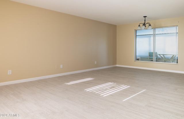 12208 N PEBBLE BEACH Drive Gallery 2
