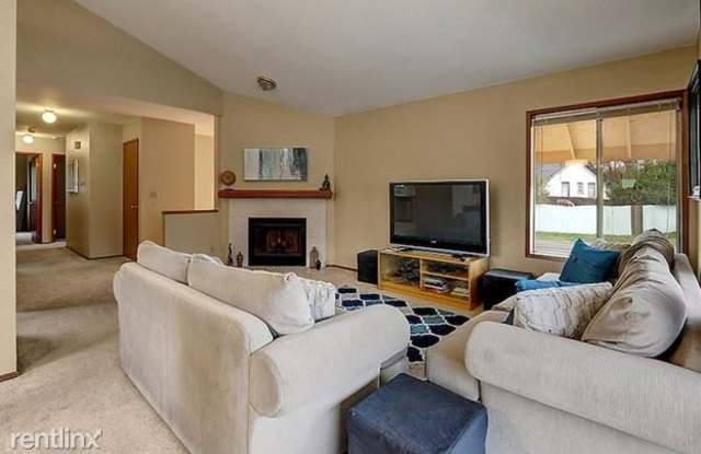 4033 Renton Ave S Unit A Gallery 3