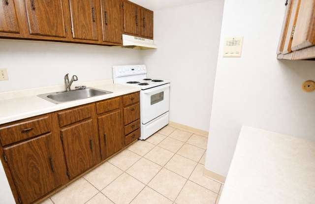 529  MONROE AVEAPT 16 Gallery 4