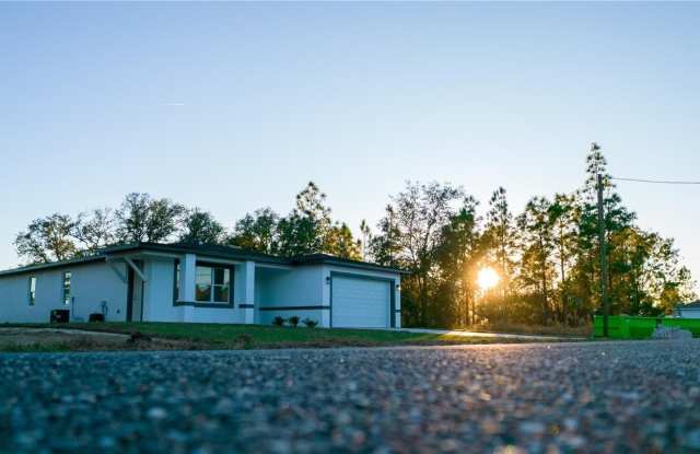 10034 N DARWIN Way Gallery 2