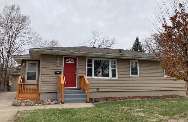 4016 64th St - 4016 64th Street, Urbandale, IA 50322