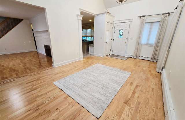 104 Choir Lane Gallery 2