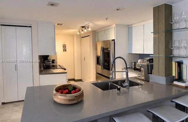 701 Brickell Key Dr # 1611 (A11982287) photos photos