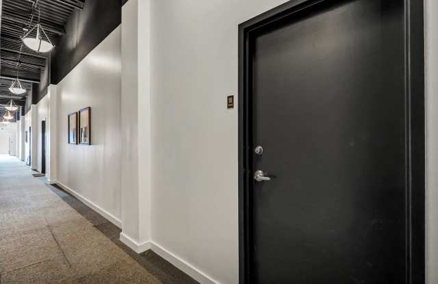 2514 Abercorn Street, Unit 205 Gallery 4