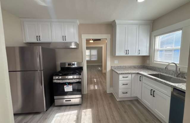 Newly updated Pittsburg location close to schools, shopping, BART and freeway! photos photos