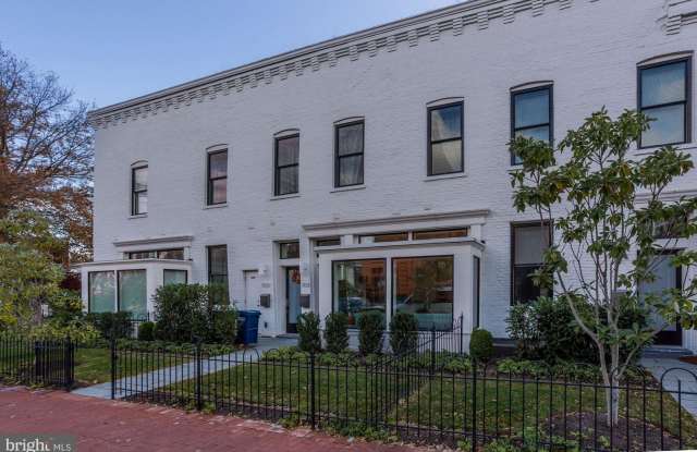 1102 NW T ST NW Gallery 3