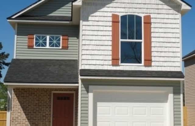 Stylish 3BR/2.5BA Two-Story Home with Fenced Yard  Modern Kitchen in North Valdosta photos photos