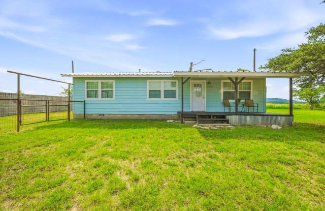 Versatile property in phenomenal location! photos photos