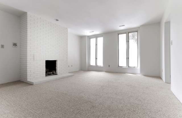 6317 Marchand St Gallery 2
