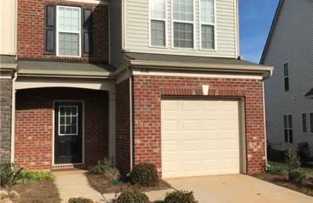4148 Park South Station Boulevard - 4148 Park South Station Boulevard, Charlotte, NC 28210