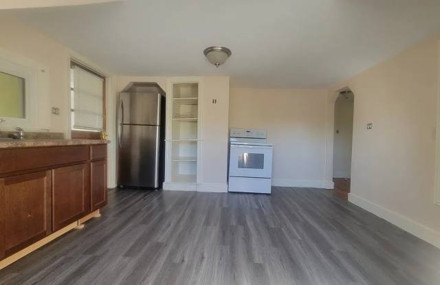 4 Reagan Road - 3 photos photos 4 Reagan Road - 3 photos photos