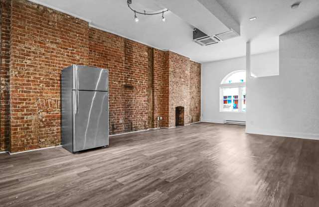 18th Street Lofts Gallery 2