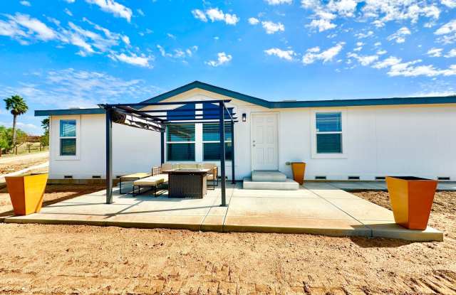 Lovely Newer-Construction, Single-Story Home on Private Rural Country Property in Bonsall! Gallery 3