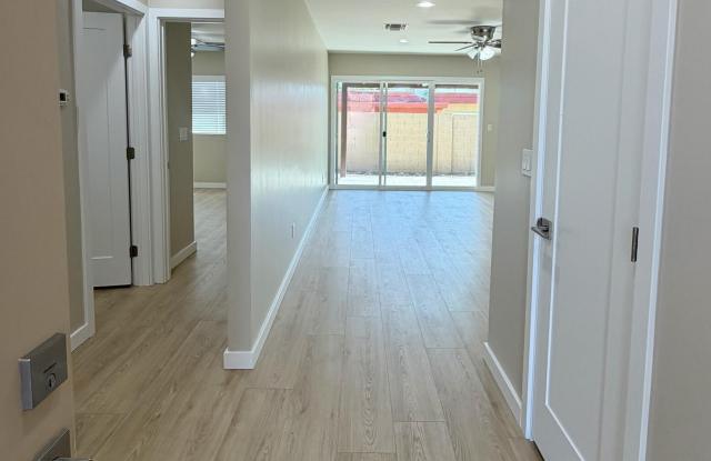 2507 E VILLA MARIA Drive Gallery 2