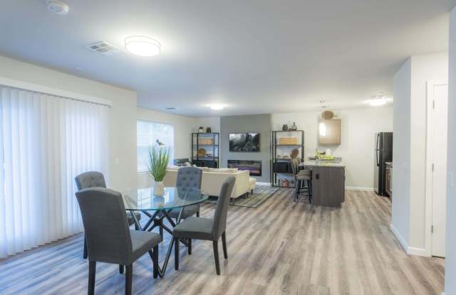 Wyndham Pointe photos photos