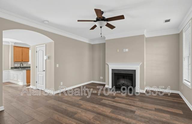 11410 Potters Row Gallery 3