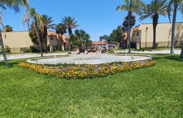 3918 La Mirada Dr N #7 Gallery 2