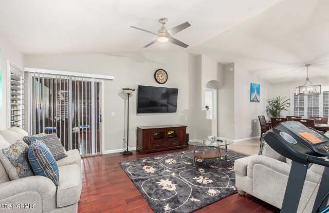 4847 E ABRAHAM Lane Gallery 3