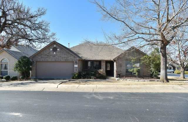 201 -- Bending Oaks Trail photos photos