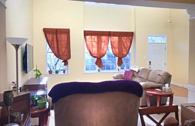 715 GARDEN VIEW WAY Gallery 2
